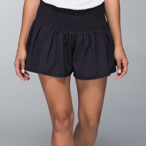 Lululemon Black Hot Hitter Skort